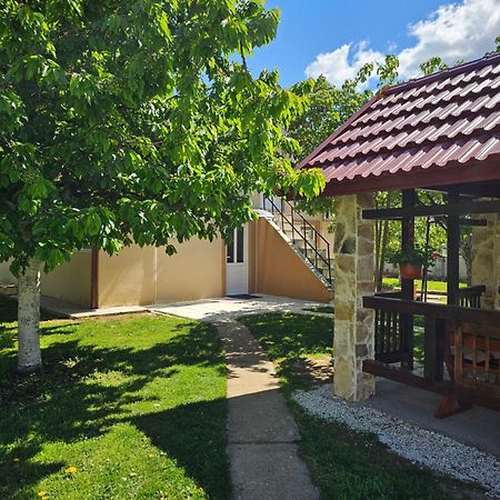 Ferienwohnung Calm Nest Nikšić Exterior foto