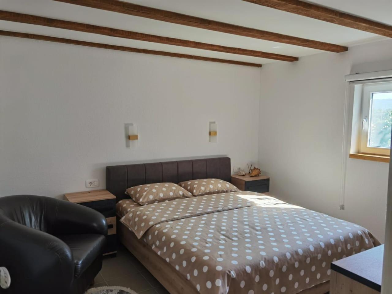 Ferienwohnung Calm Nest Nikšić Exterior foto