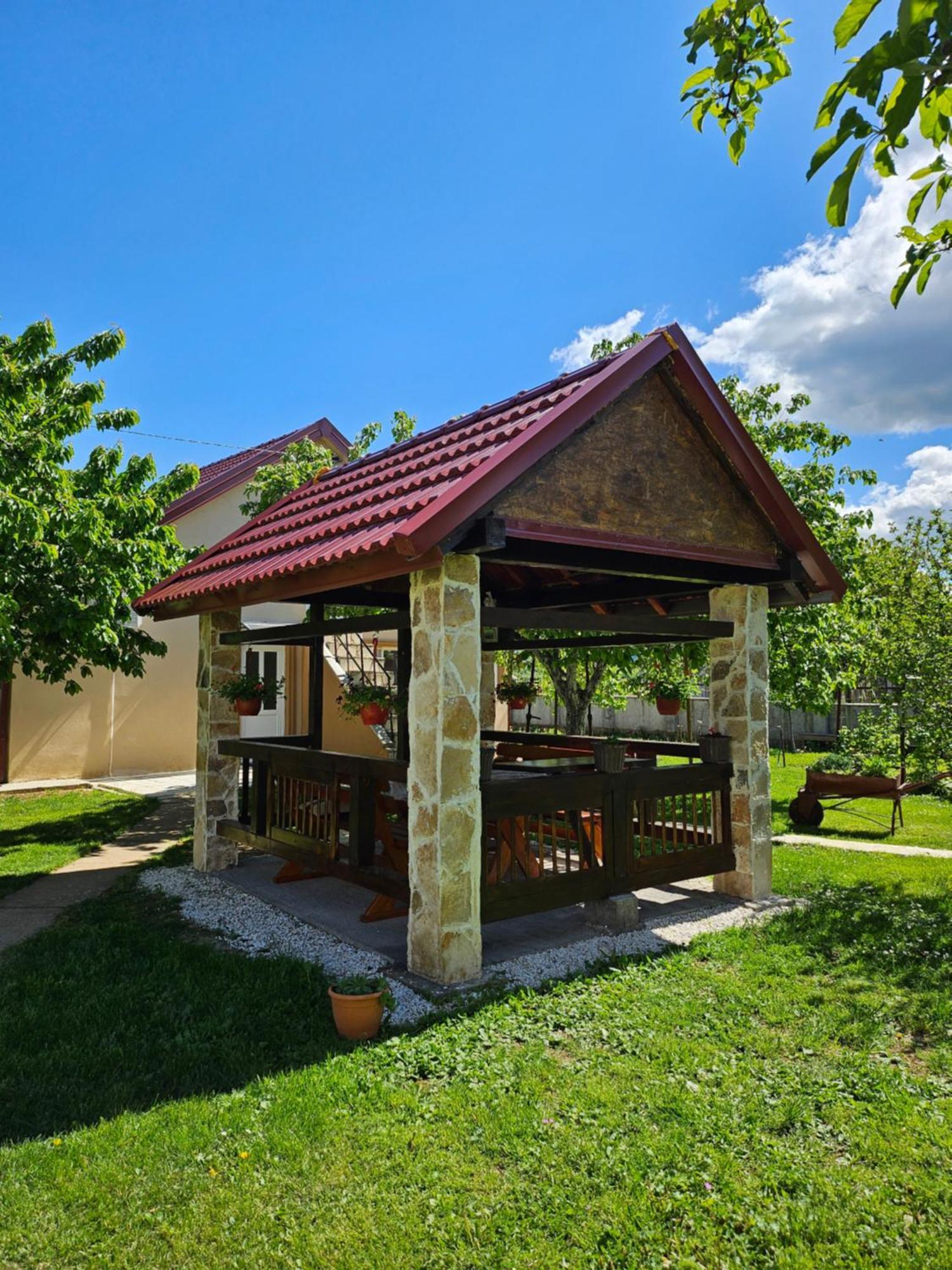 Ferienwohnung Calm Nest Nikšić Exterior foto