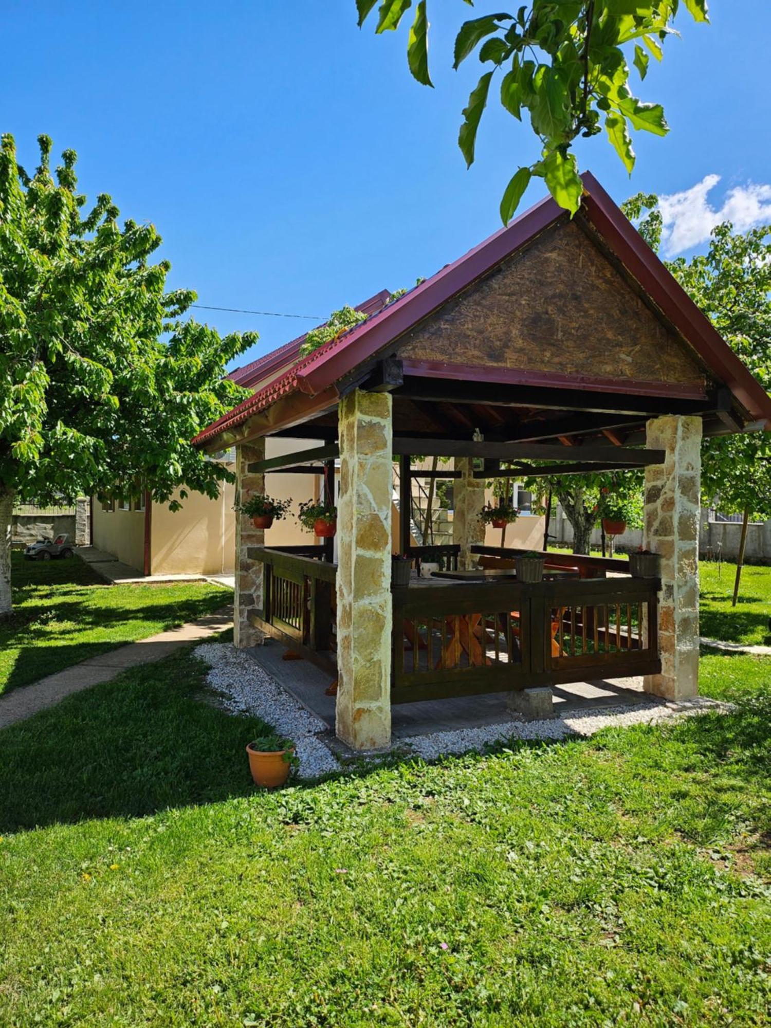 Ferienwohnung Calm Nest Nikšić Exterior foto