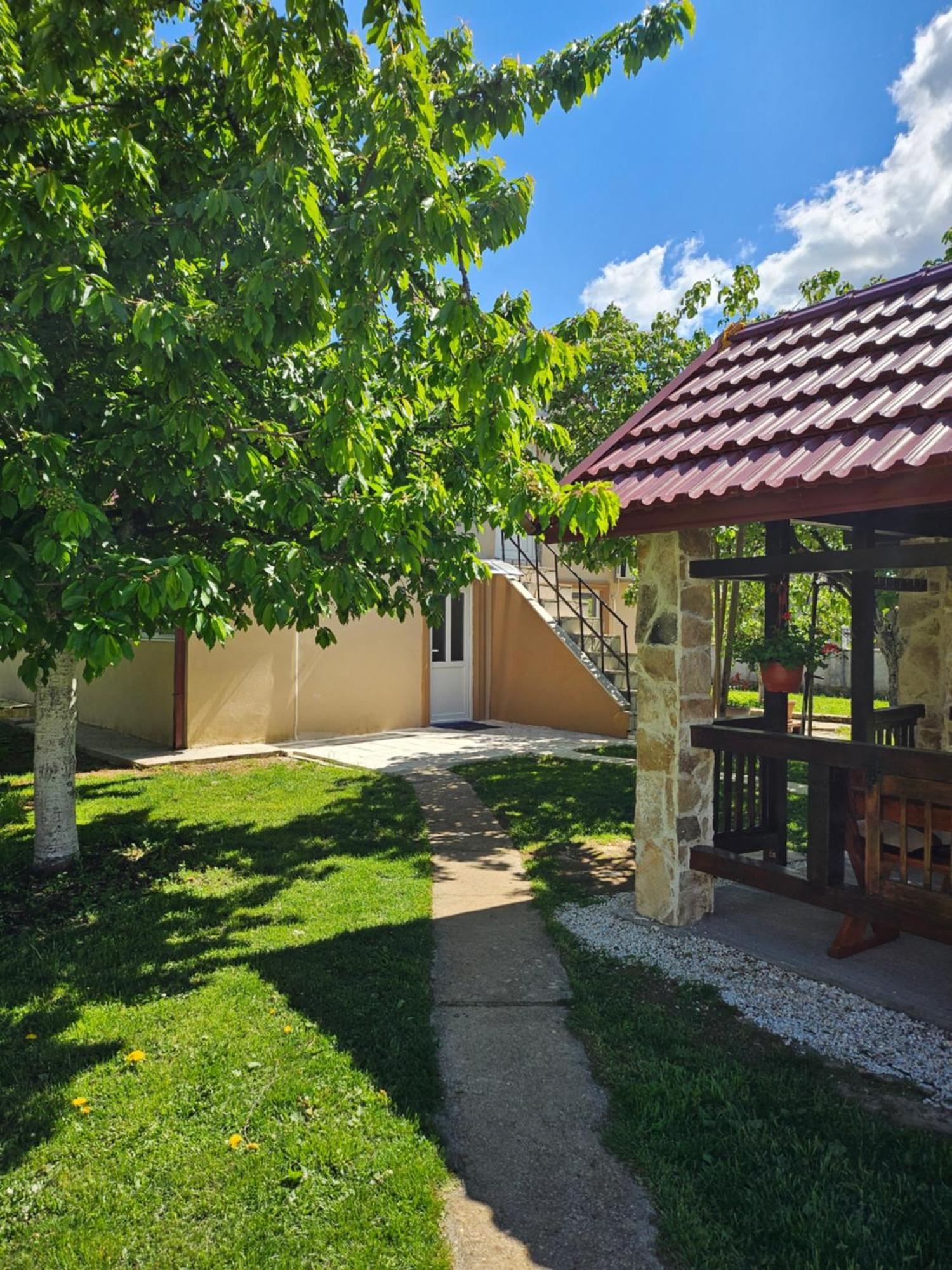 Ferienwohnung Calm Nest Nikšić Exterior foto
